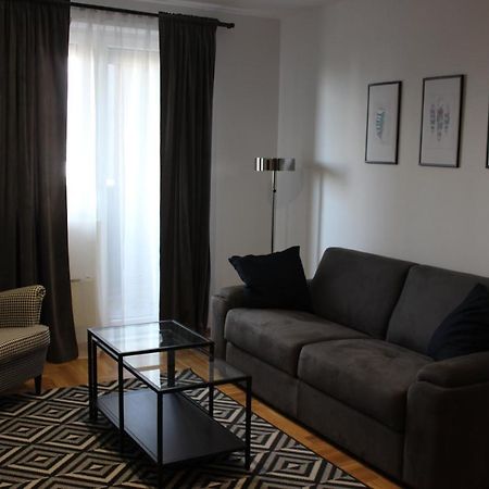 Luxury Apartments Parking In Garage Ni Eksteriør bilde